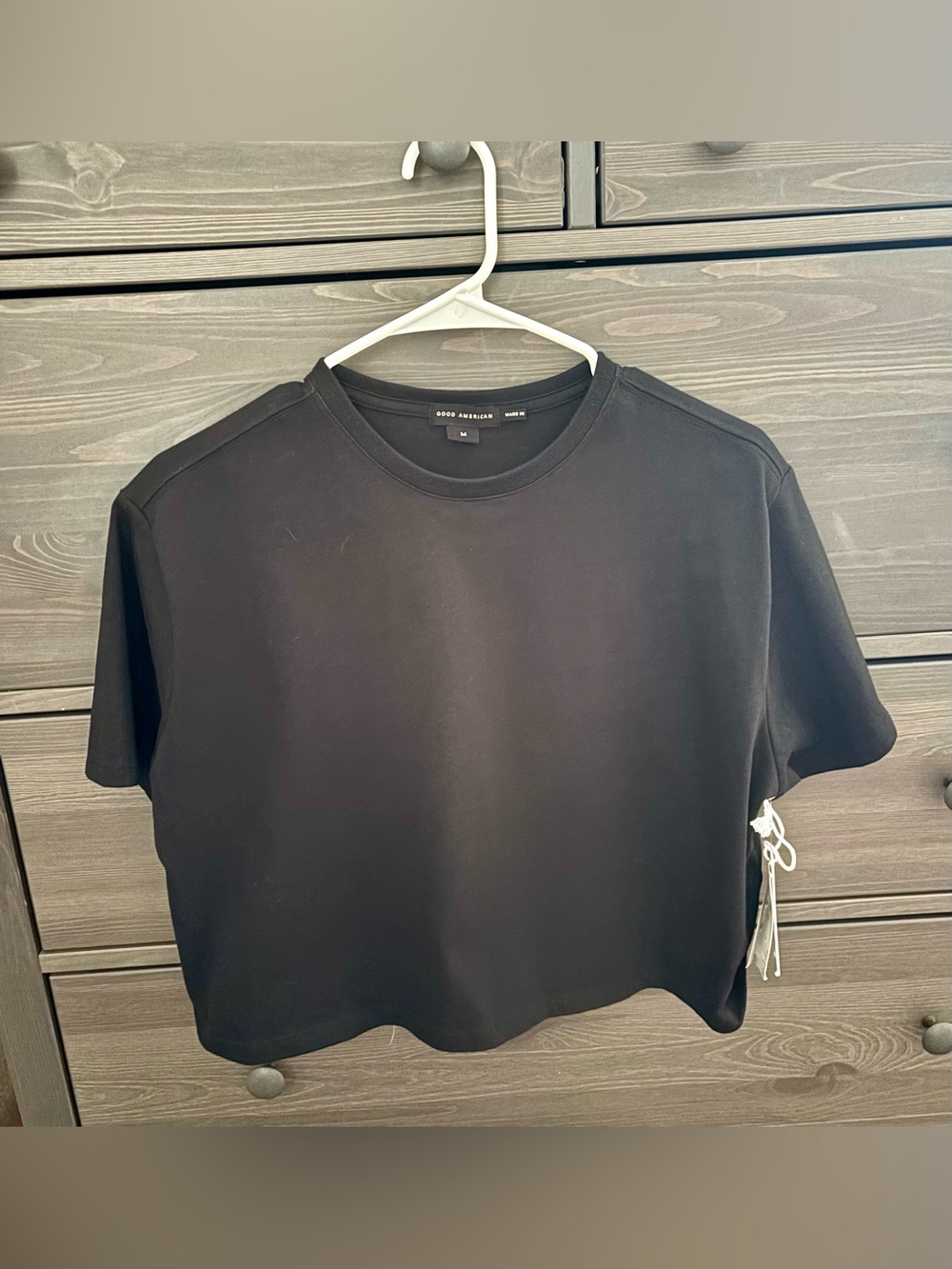 NWT Good American Cotton Cropped Tee in Black - Picture 4 of 4
